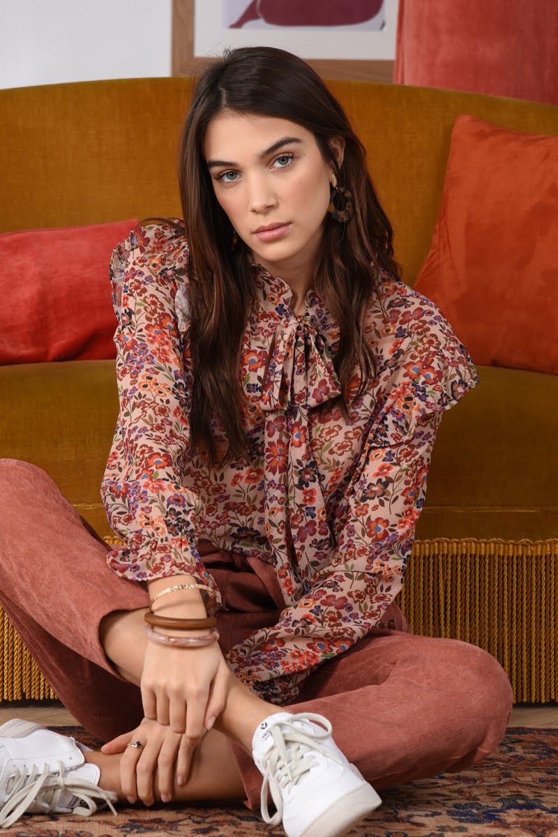 87300-blusa-de-manga-larga-con-volantes-y-estampado-floral